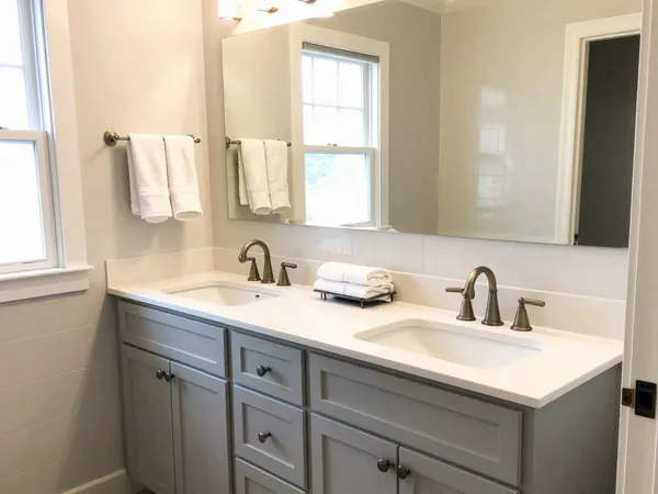 Custom Bathroom Cabinets & Vanities in Huntsville, AL