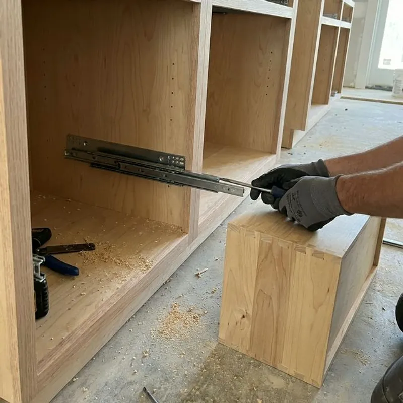 Pull-out drawer system installation